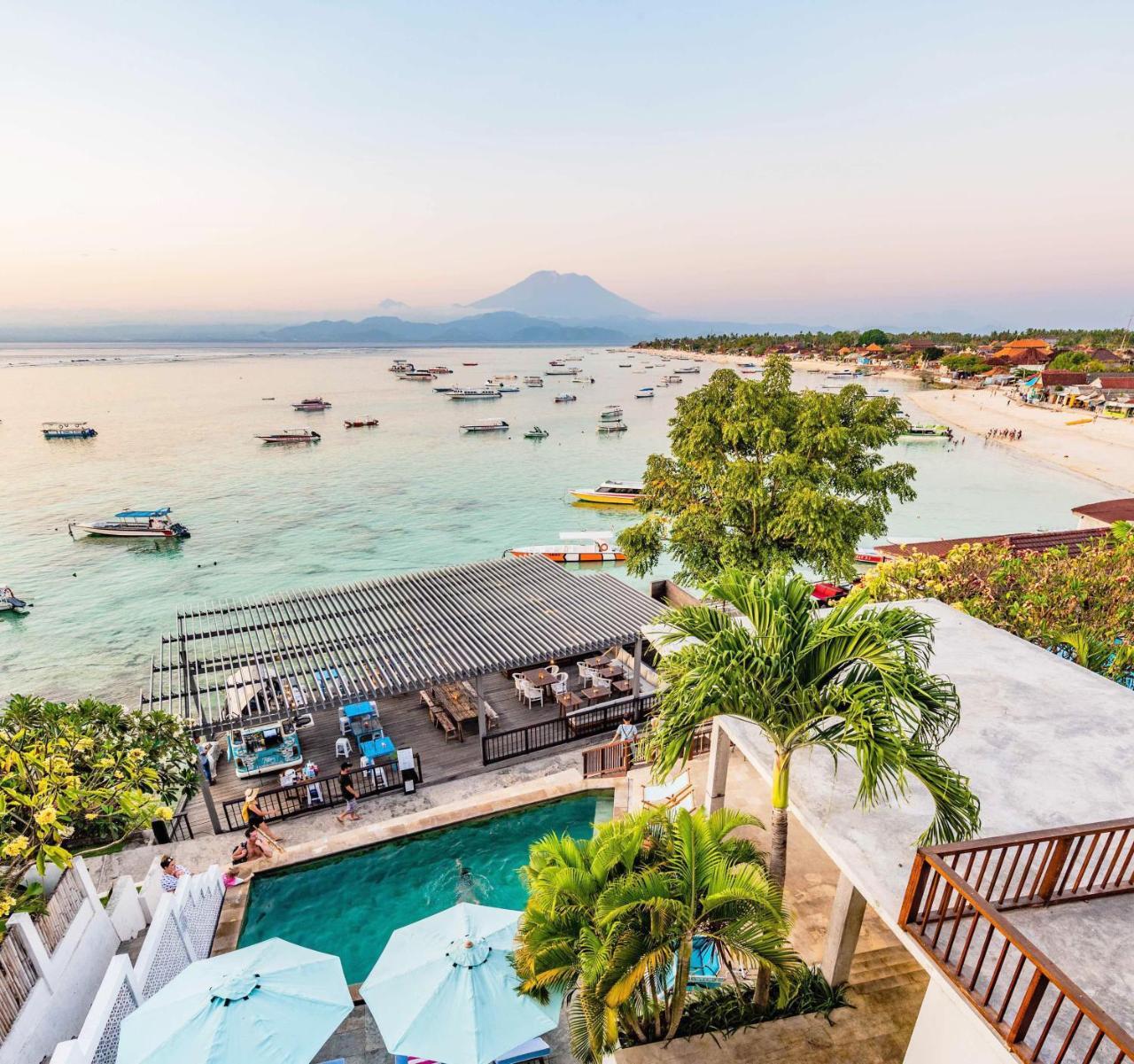 Playgrounds Wave Lodge Lembongan Exterior photo